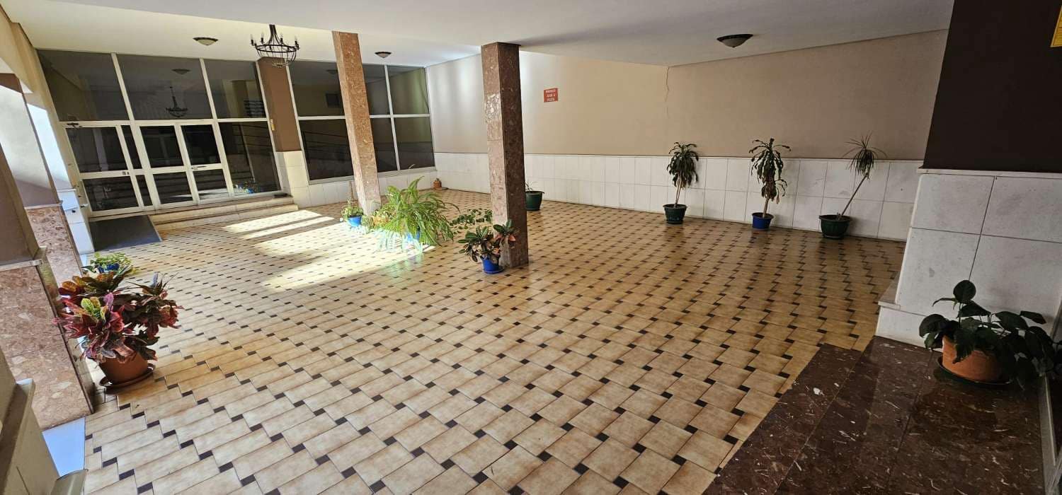 4 sovrum Takvåning att hyra i Malaga stad med garage - 1 500 € (Ref: 9491104)