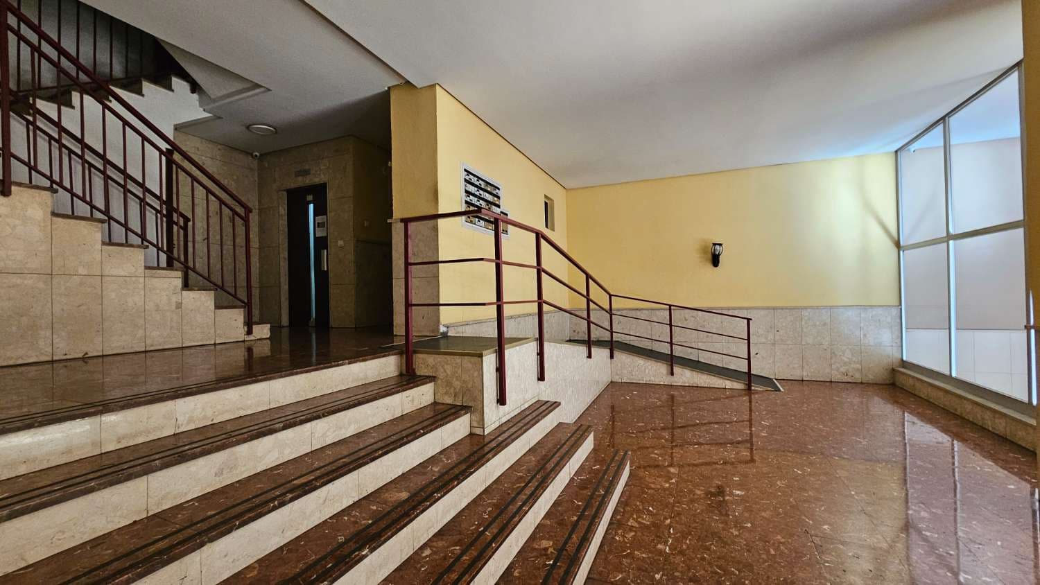 4 sovrum Takvåning att hyra i Malaga stad med garage - 1 500 € (Ref: 9491104)