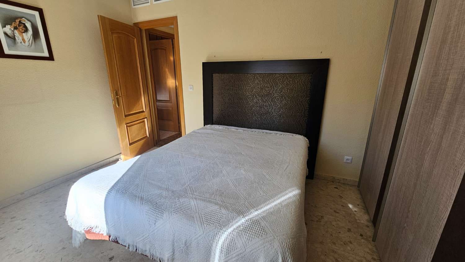 4 sovrum Takvåning att hyra i Malaga stad med garage - 1 500 € (Ref: 9491104)