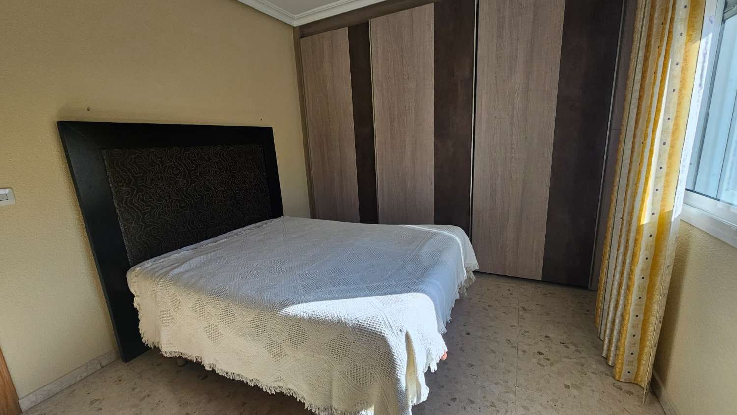 4 sovrum Takvåning att hyra i Malaga stad med garage - 1 500 € (Ref: 9491104)