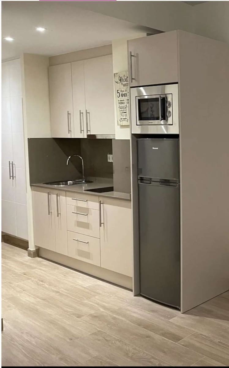 Studio for sale in Torremolinos with pool garage - € 412,000 (Ref: 9503885)