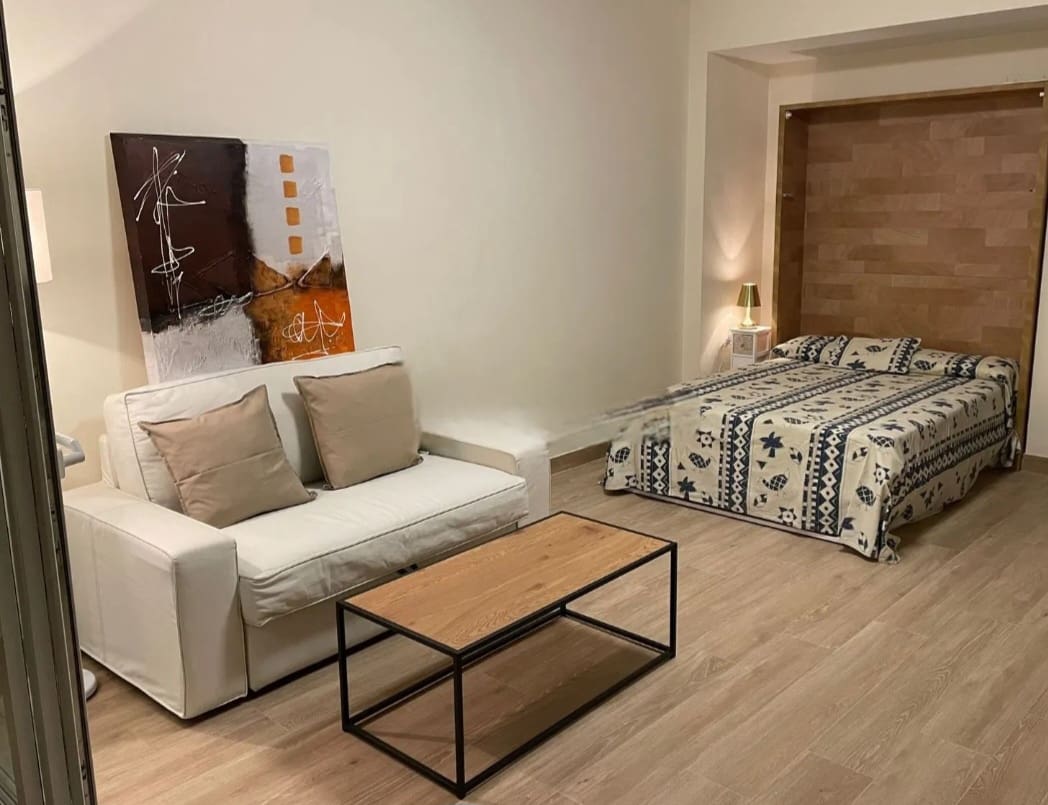 Studio for sale in Torremolinos with pool garage - € 412,000 (Ref: 9503885)