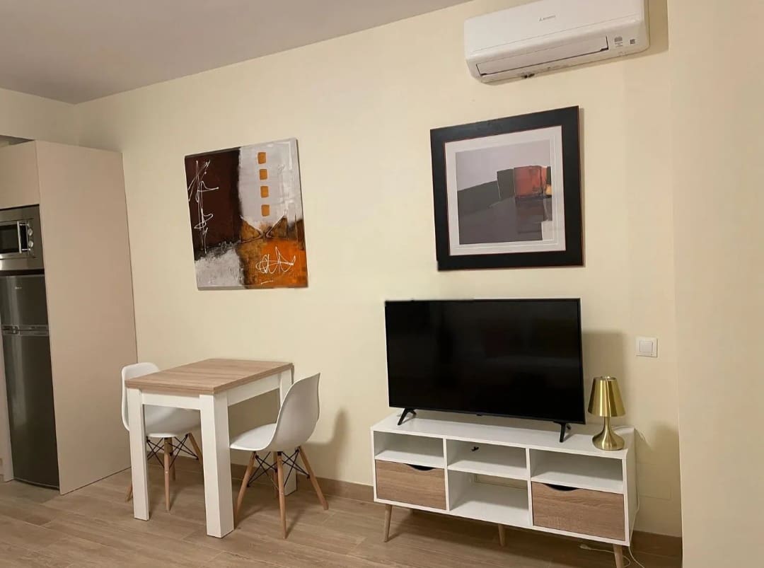 Studio for sale in Torremolinos with pool garage - € 412,000 (Ref: 9503885)