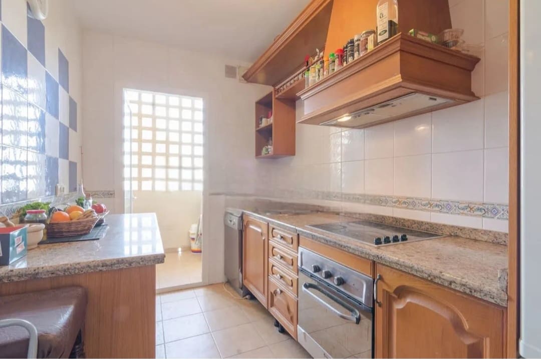 2 makuuhuone Ranta-asunto myytävänä paikassa Torremolinos mukana uima-altaan 
autotalli - 566 500 € (Ref: 9503886)