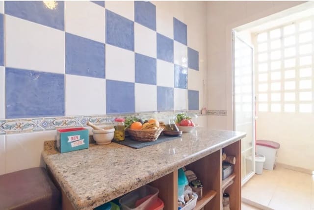 2 Zimmer Strandapartment zu verkaufen in Torremolinos mit Pool Garage - 566.500 € (Ref: 9503886)