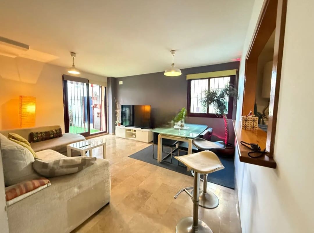 Piso de 2 habitaciones en Torremolinos en venta con piscina - 406.000 € (Ref: 9508604)