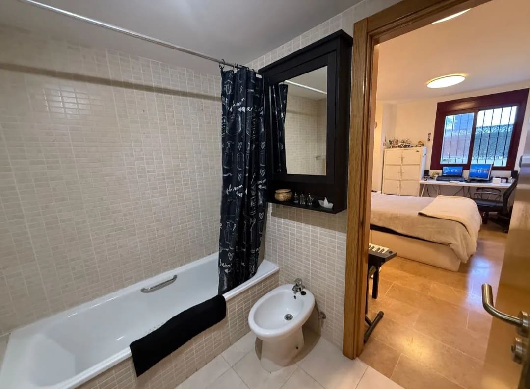 Piso de 2 habitaciones en Torremolinos en venta con piscina - 406.000 € (Ref: 9508604)