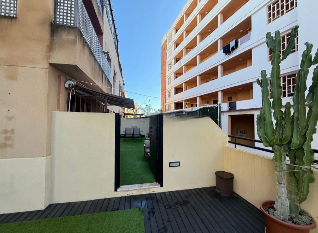 Piso de 2 habitaciones en Torremolinos en venta con piscina - 406.000 € (Ref: 9508604)