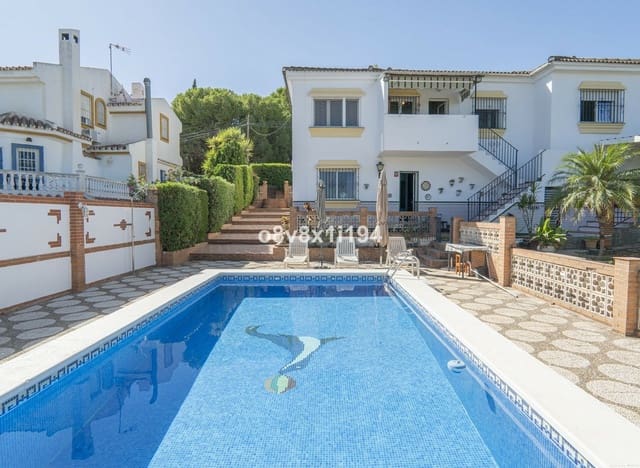 5 sypialnia Willa na sprzedaż w Alhaurín de la Torre z basenem garażem - 580 000 € (Ref: 9513151)