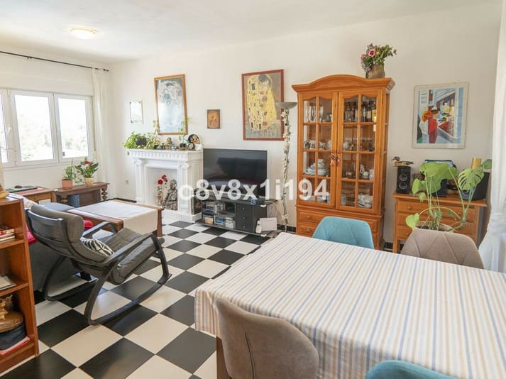 5 sypialnia Willa na sprzedaż w Alhaurin de la Torre z basenem garażem - 580 000 € (Ref: 9513151)