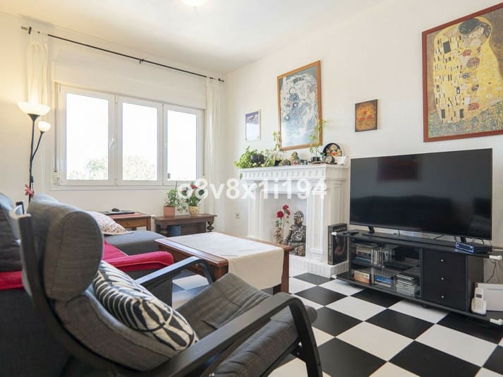 5 sypialnia Willa na sprzedaż w Alhaurin de la Torre z basenem garażem - 580 000 € (Ref: 9513151)