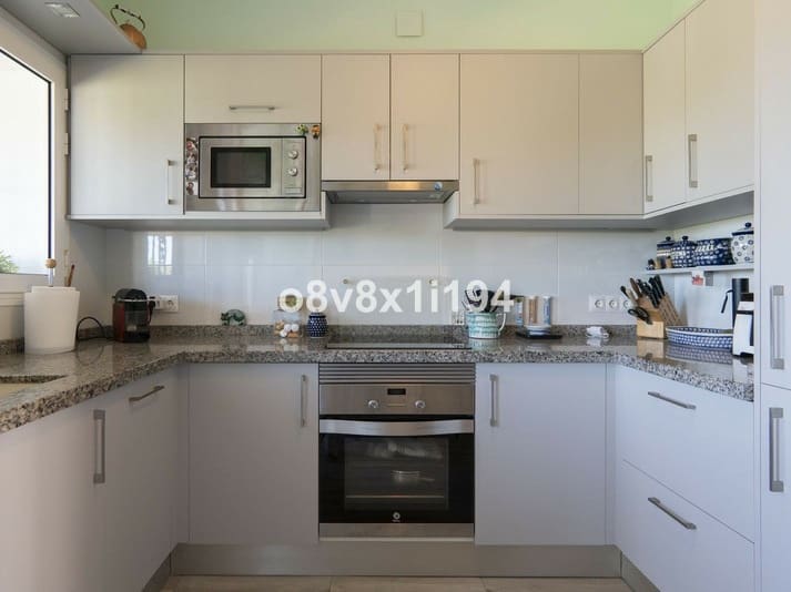 5 sypialnia Willa na sprzedaż w Alhaurin de la Torre z basenem garażem - 580 000 € (Ref: 9513151)