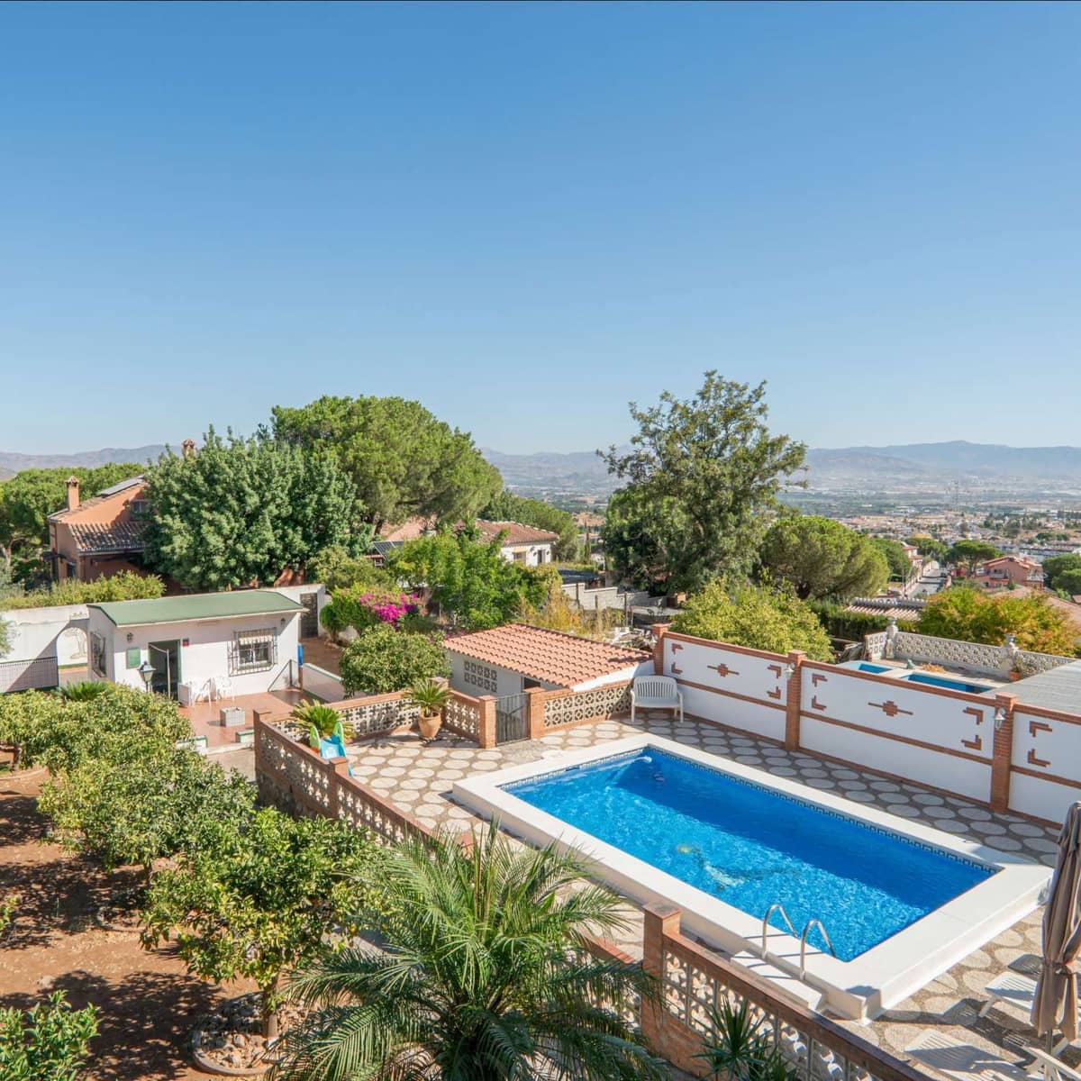 5 sypialnia Willa na sprzedaż w Alhaurin de la Torre z basenem garażem - 580 000 € (Ref: 9513151)