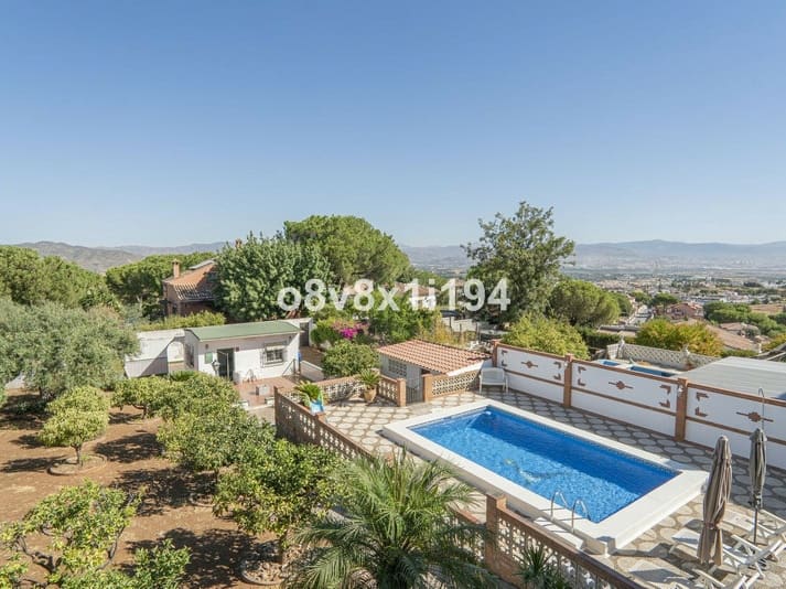 5 sypialnia Willa na sprzedaż w Alhaurin de la Torre z basenem garażem - 580 000 € (Ref: 9513151)