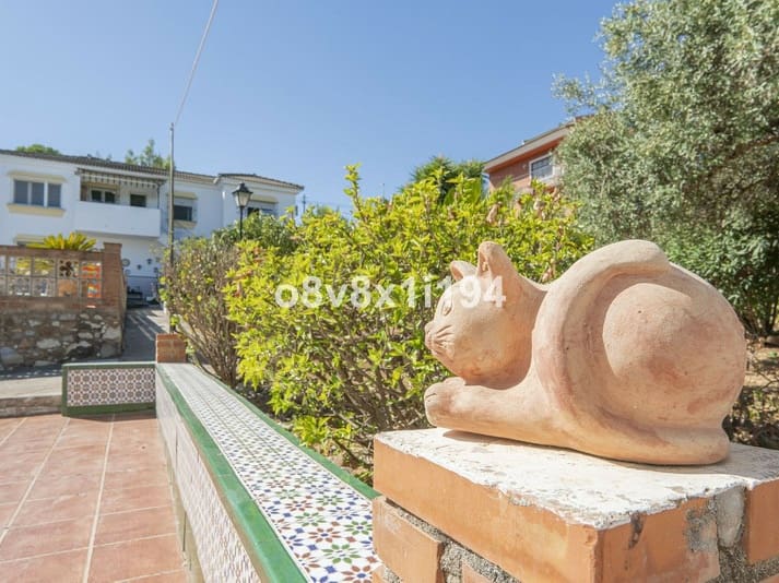 5 sypialnia Willa na sprzedaż w Alhaurin de la Torre z basenem garażem - 580 000 € (Ref: 9513151)