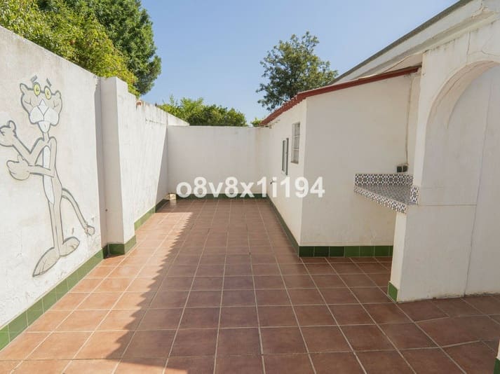 5 sypialnia Willa na sprzedaż w Alhaurin de la Torre z basenem garażem - 580 000 € (Ref: 9513151)