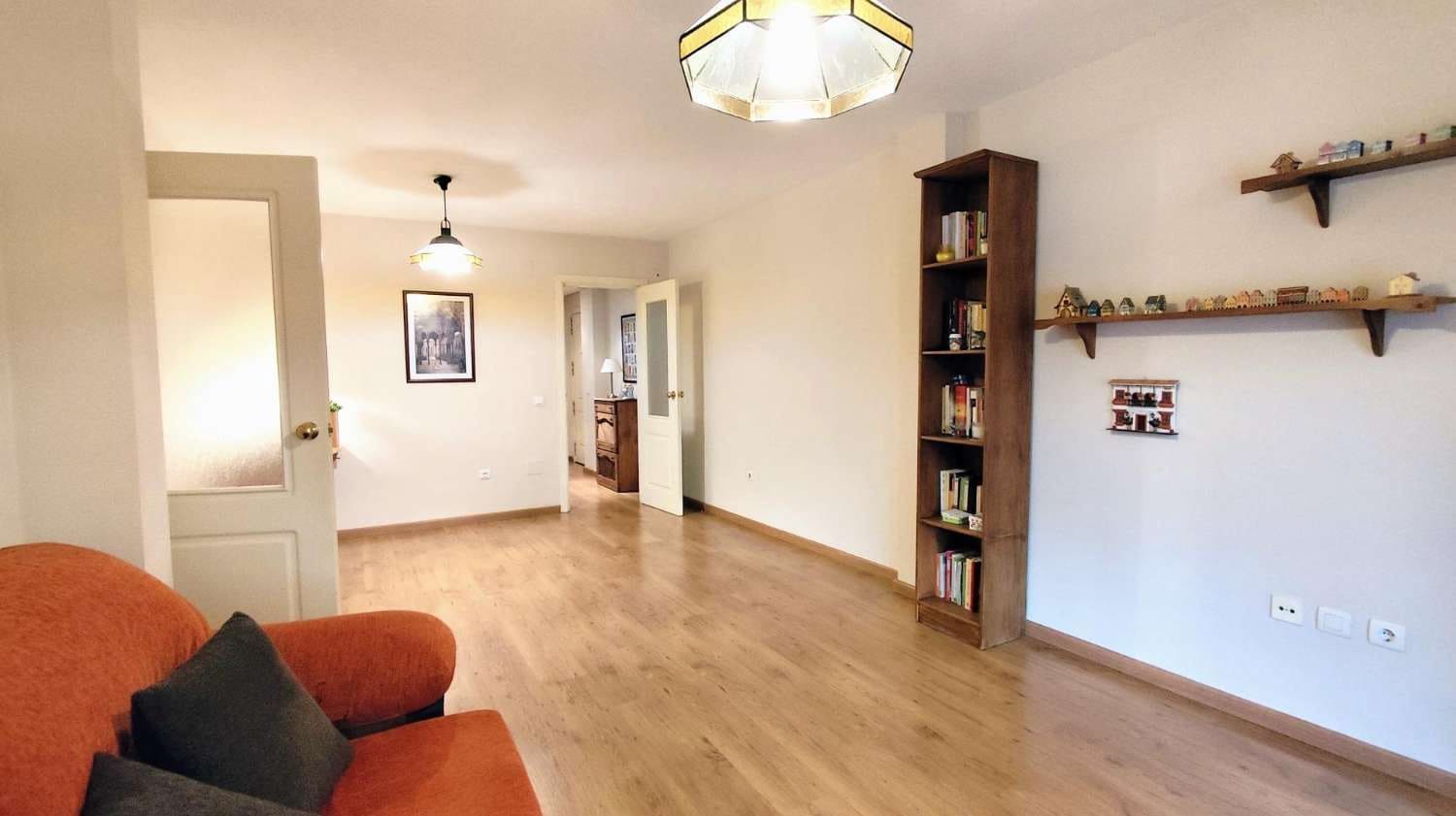 Apartamento Playa de 2 habitaciones en Torremolinos en venta con piscina garaje - 339.000 € (Ref: 9513152)