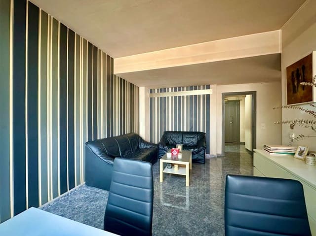 1 makuuhuone Ranta-asunto myytävänä paikassa Torremolinos - 250 000 € (Ref: 9513156)