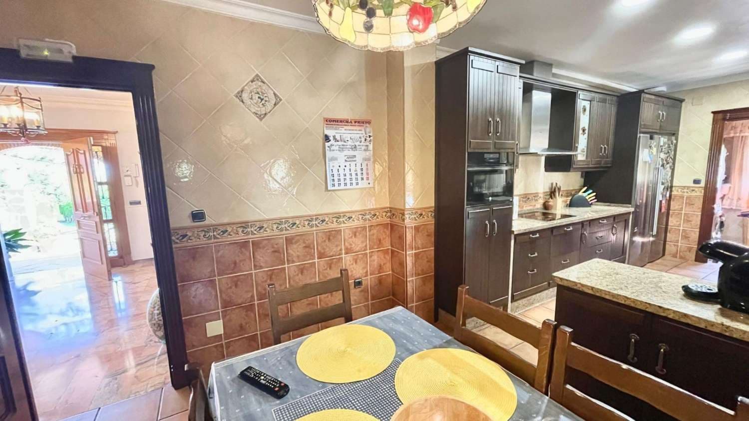 7 sypialnia Willa na sprzedaż w Alhaurin de la Torre z basenem garażem - 815 000 € (Ref: 9513157)