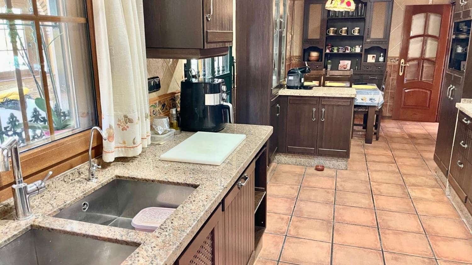 7 sypialnia Willa na sprzedaż w Alhaurin de la Torre z basenem garażem - 815 000 € (Ref: 9513157)