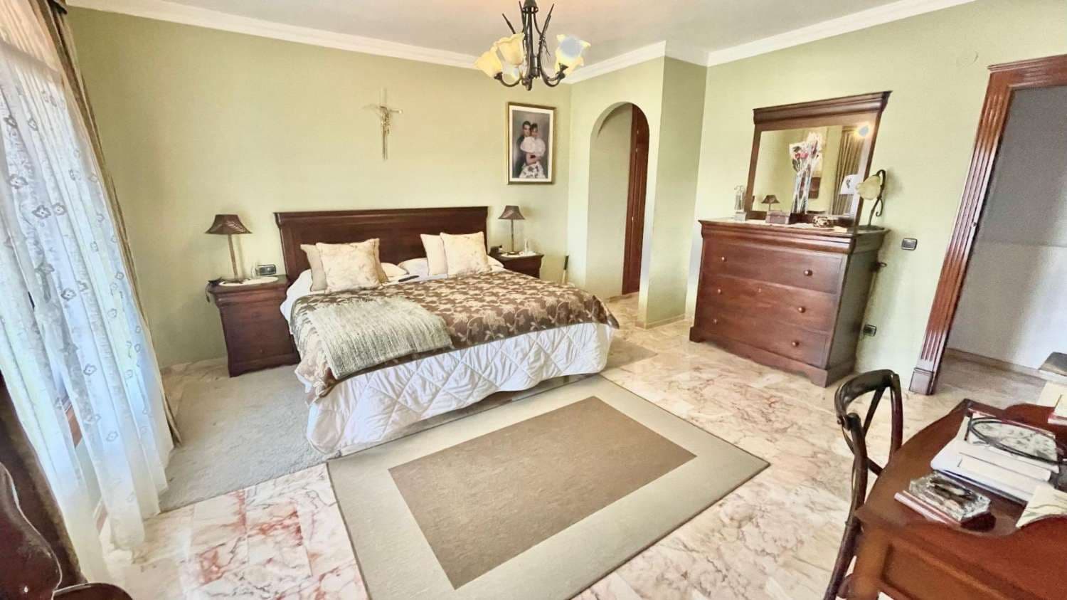 7 sypialnia Willa na sprzedaż w Alhaurin de la Torre z basenem garażem - 815 000 € (Ref: 9513157)