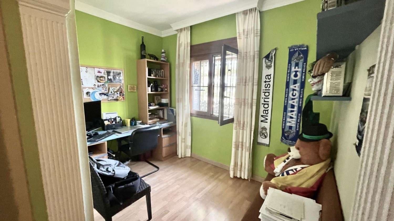 7 sypialnia Willa na sprzedaż w Alhaurin de la Torre z basenem garażem - 815 000 € (Ref: 9513157)