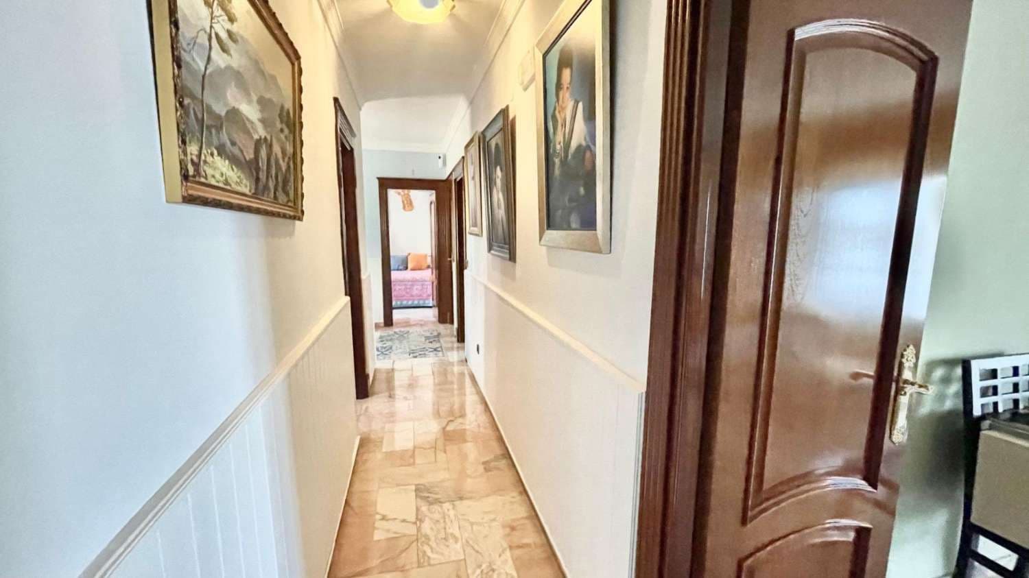 7 sypialnia Willa na sprzedaż w Alhaurin de la Torre z basenem garażem - 815 000 € (Ref: 9513157)