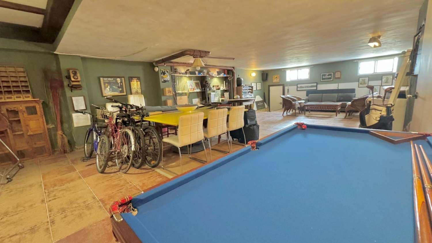 6 soveværelse Semi-Rækkehus til salg i Torremolinos med swimmingpool - € 1.064.500 (Ref: 9513158)