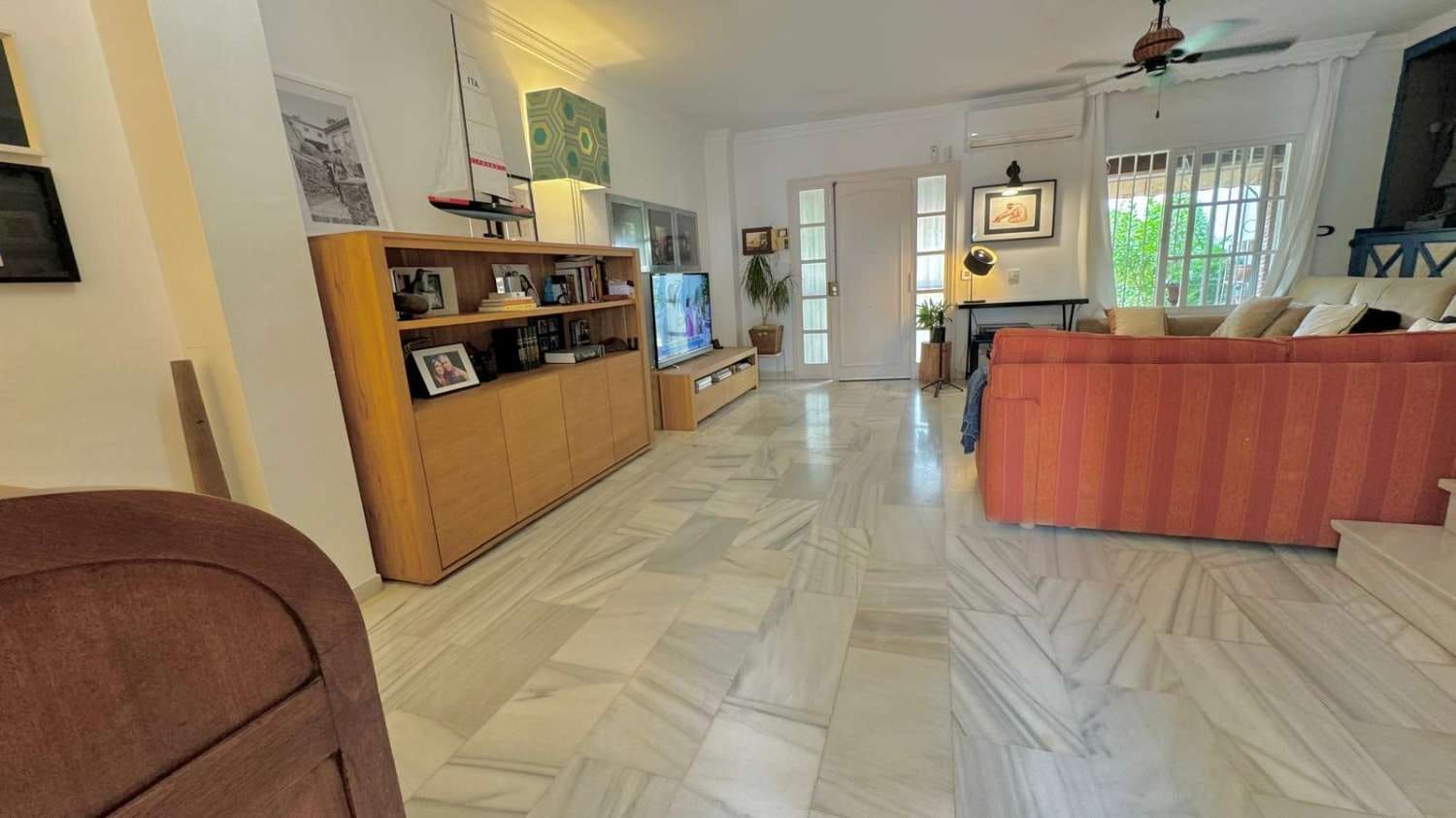 6 soveværelse Semi-Rækkehus til salg i Torremolinos med swimmingpool - € 1.064.500 (Ref: 9513158)