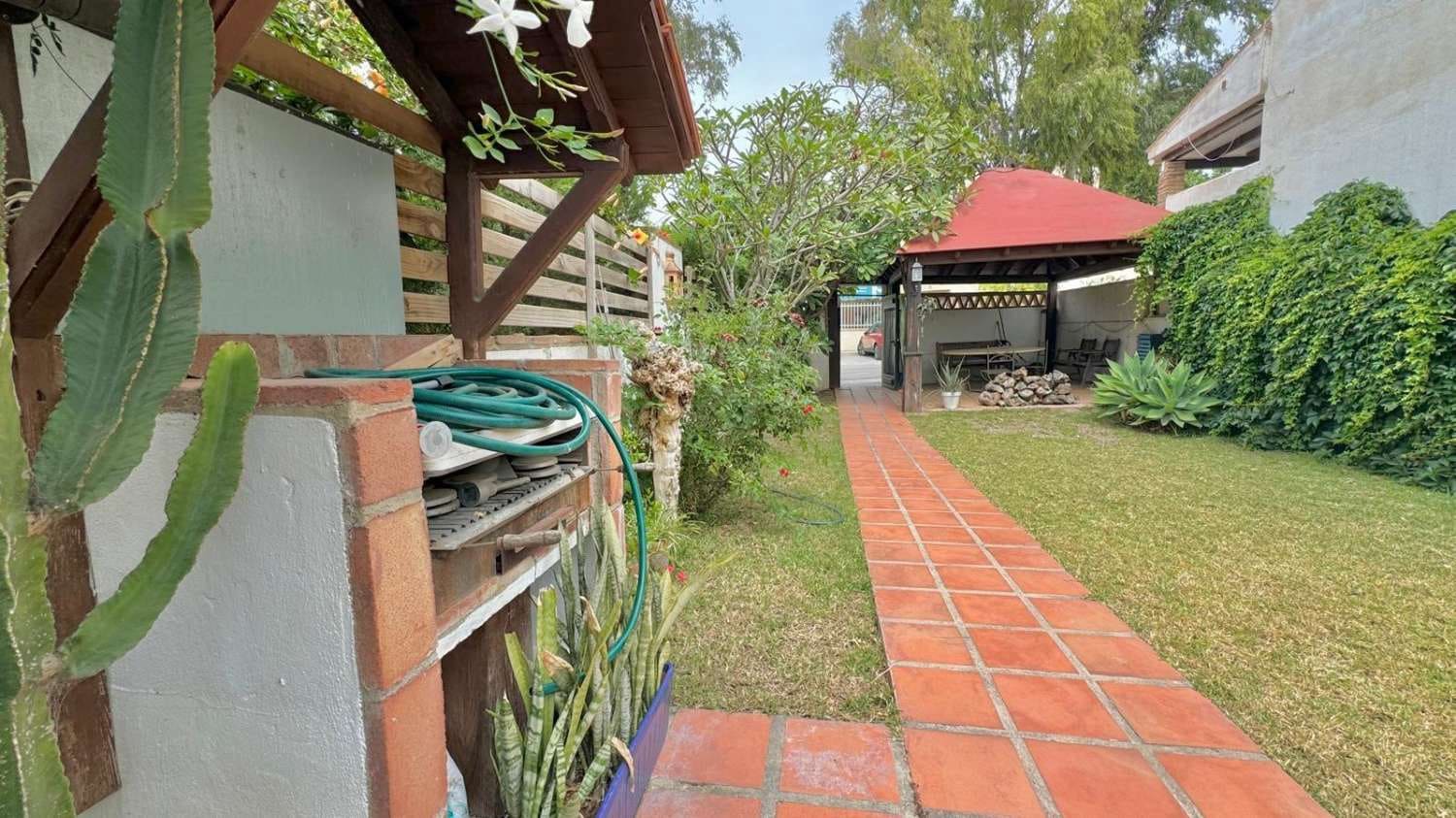 6 soveværelse Semi-Rækkehus til salg i Torremolinos med swimmingpool - € 1.064.500 (Ref: 9513158)