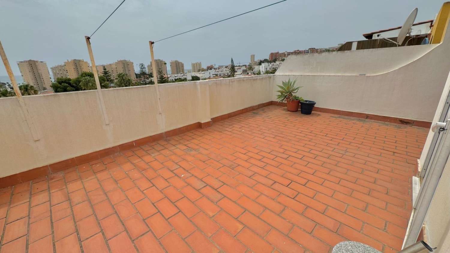6 soveværelse Semi-Rækkehus til salg i Torremolinos med swimmingpool - € 1.064.500 (Ref: 9513158)
