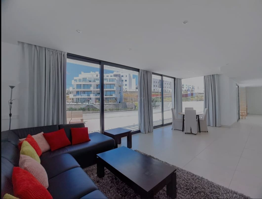 3 sovrum Takvåning till salu i Benalmadena med pool - 950 000 € (Ref: 9513159)