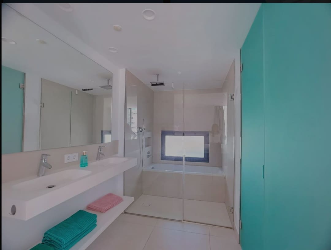 3 sovrum Takvåning till salu i Benalmadena med pool - 950 000 € (Ref: 9513159)