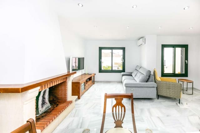 3 soveværelse Rækkehus til salg i Benalmádena med swimmingpool - € 565.000 (Ref: 9513160)