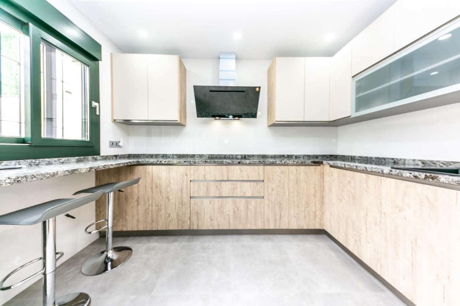 3 soveværelse Rækkehus til salg i Benalmadena med swimmingpool - € 565.000 (Ref: 9513160)