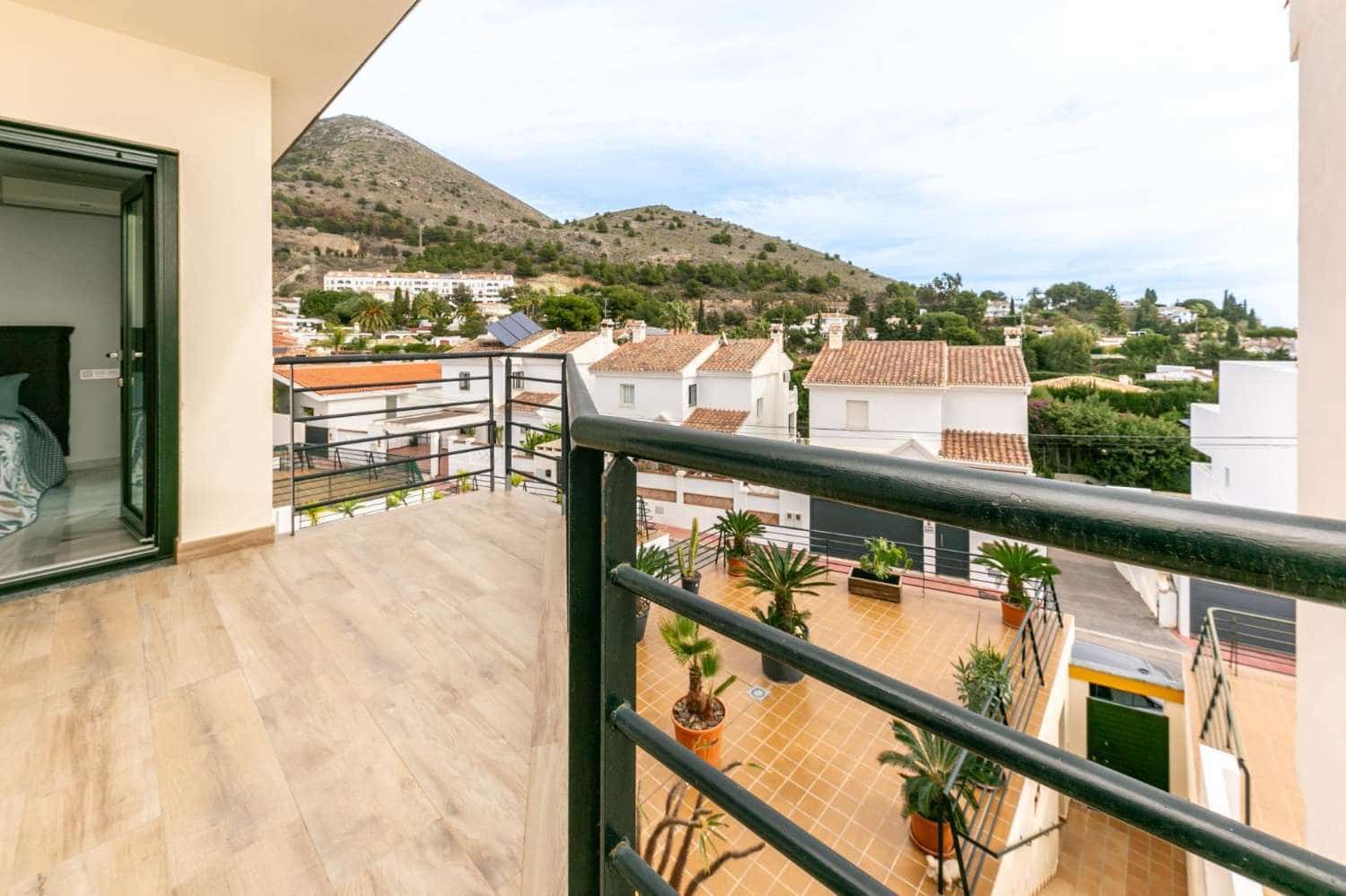3 soveværelse Rækkehus til salg i Benalmadena med swimmingpool - € 565.000 (Ref: 9513160)