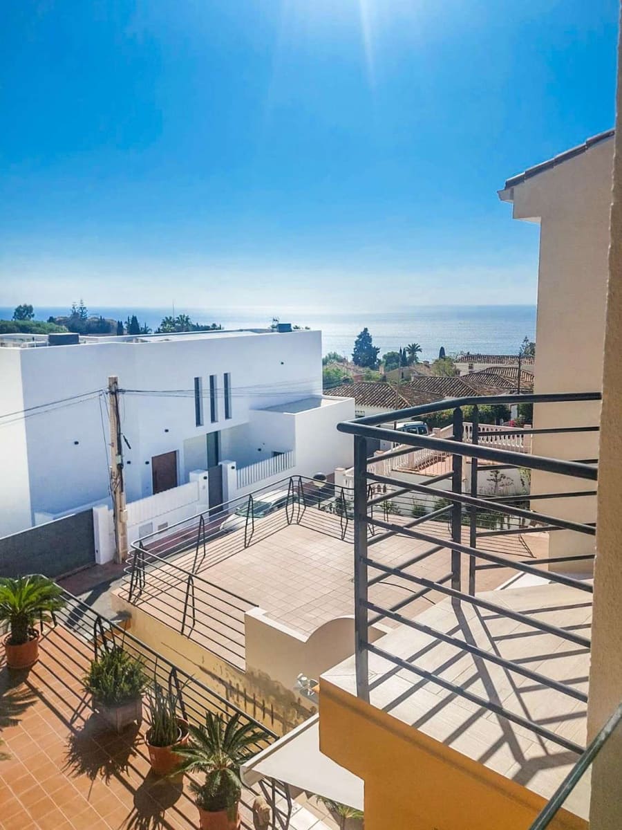 3 soveværelse Rækkehus til salg i Benalmadena med swimmingpool - € 565.000 (Ref: 9513160)