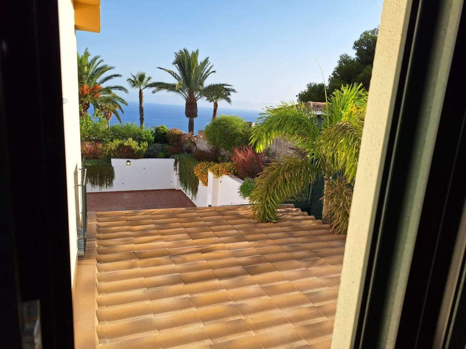 3 soveværelse Rækkehus til salg i Benalmadena med swimmingpool - € 565.000 (Ref: 9513160)