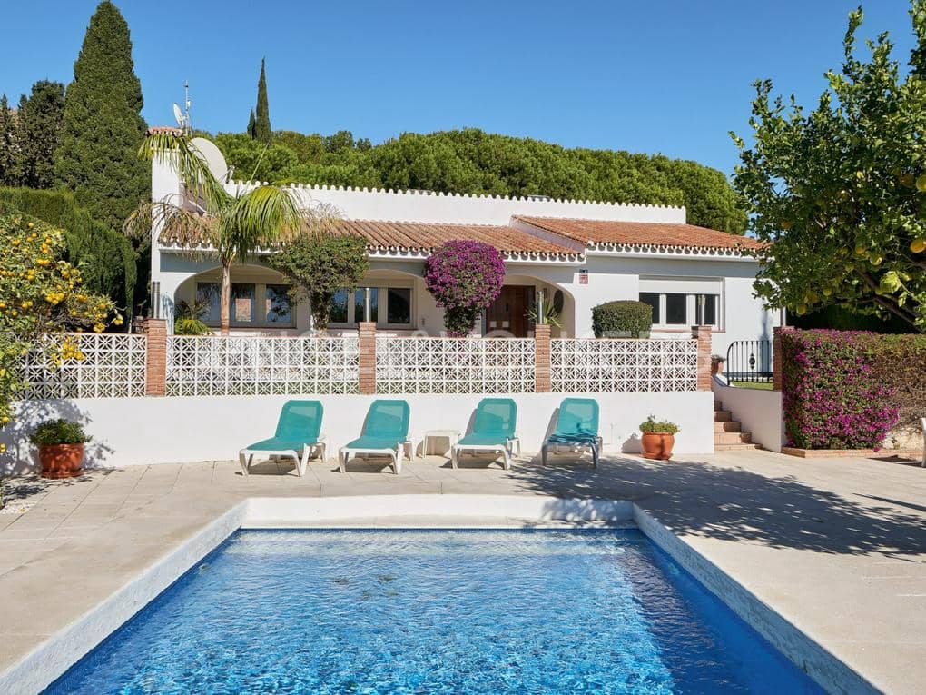 3 bedroom Villa for sale in Benalmadena with pool garage - € 795,000 (Ref: 9513161)
