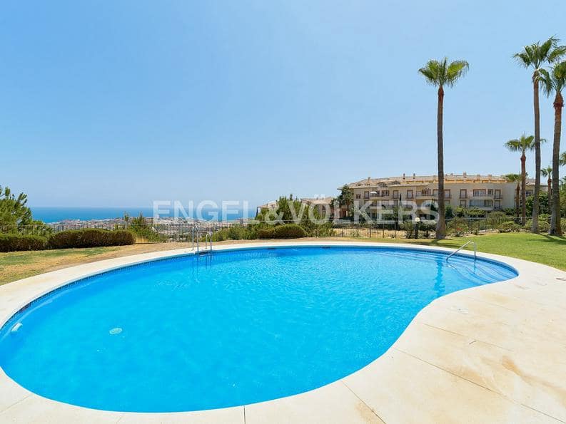 3 sovrum Takvåning till salu i Benalmadena med pool - 530 000 € (Ref: 9513162)