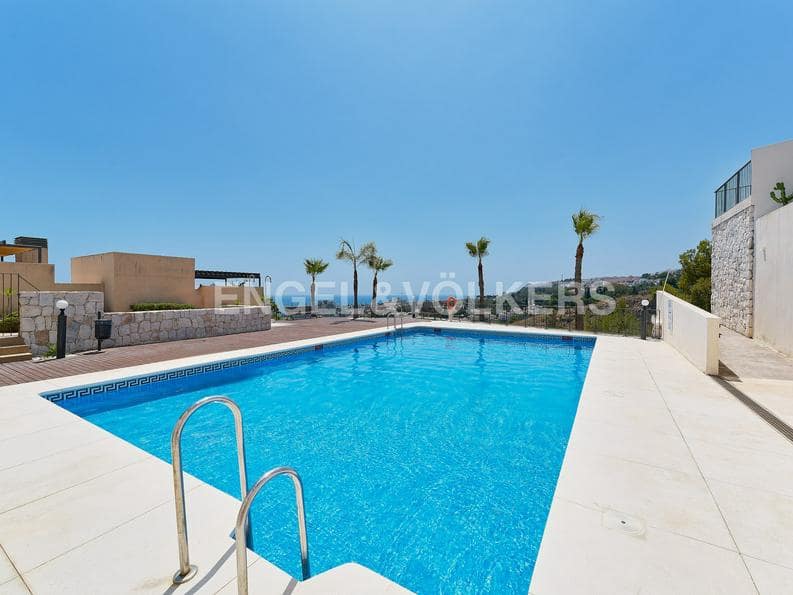3 sovrum Takvåning till salu i Benalmadena med pool - 530 000 € (Ref: 9513162)