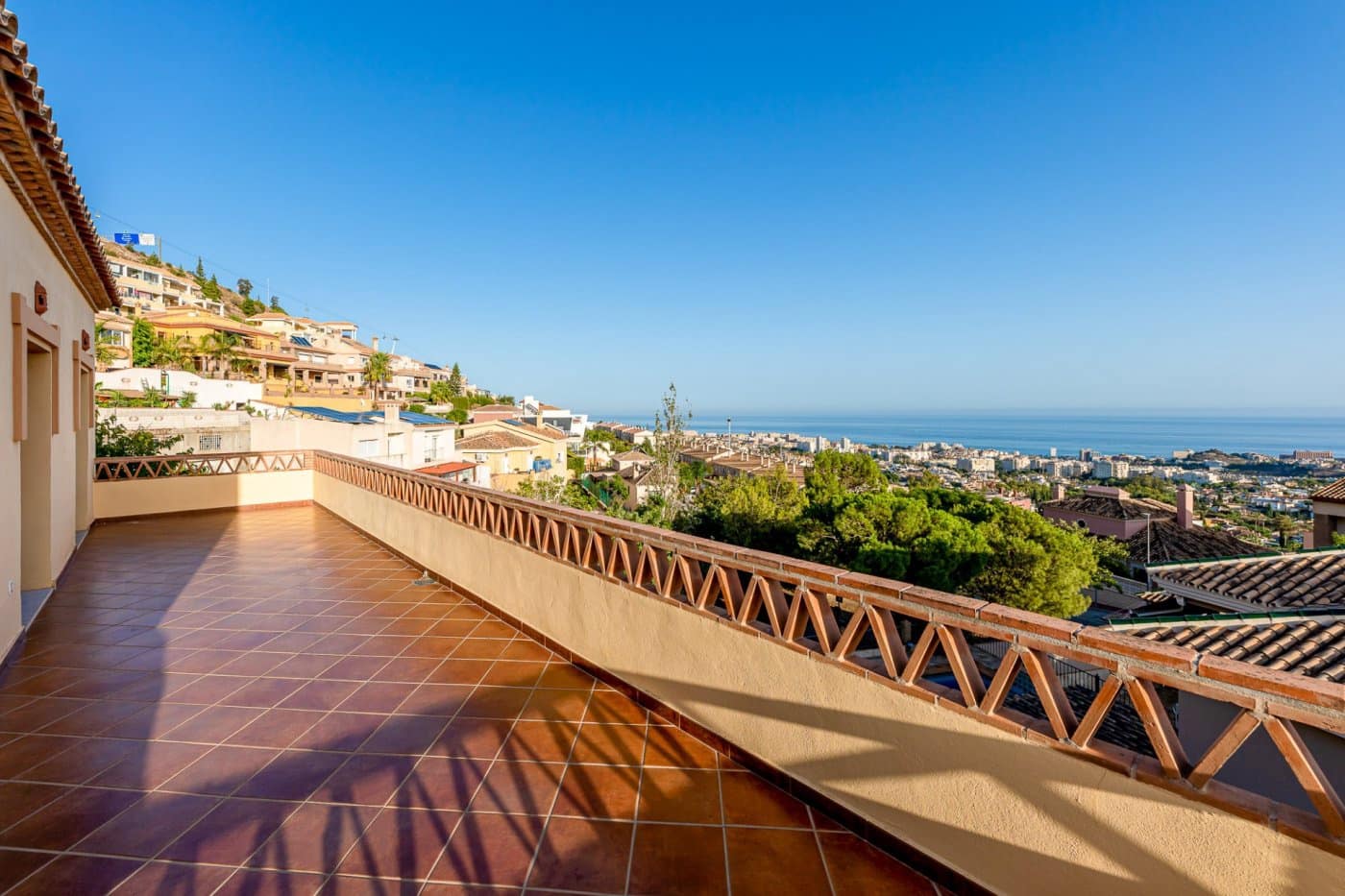 4 bedroom Villa for sale in Benalmadena with pool - € 769,000 (Ref: 9513164)