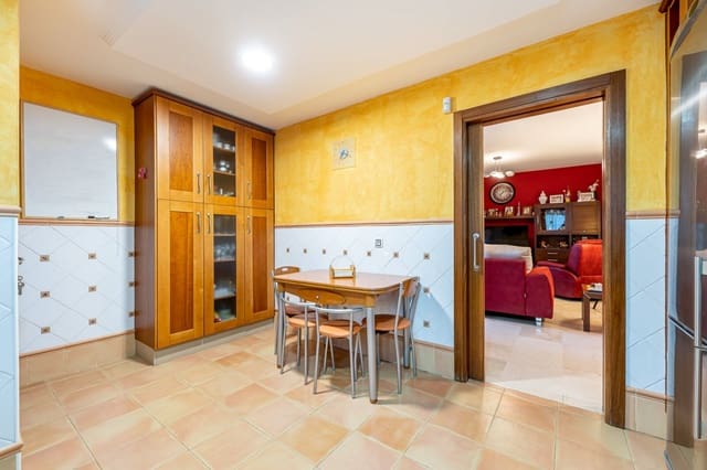 4 Zimmer Villa zu verkaufen in Benalmádena mit Pool - 769.000 € (Ref: 9513164)