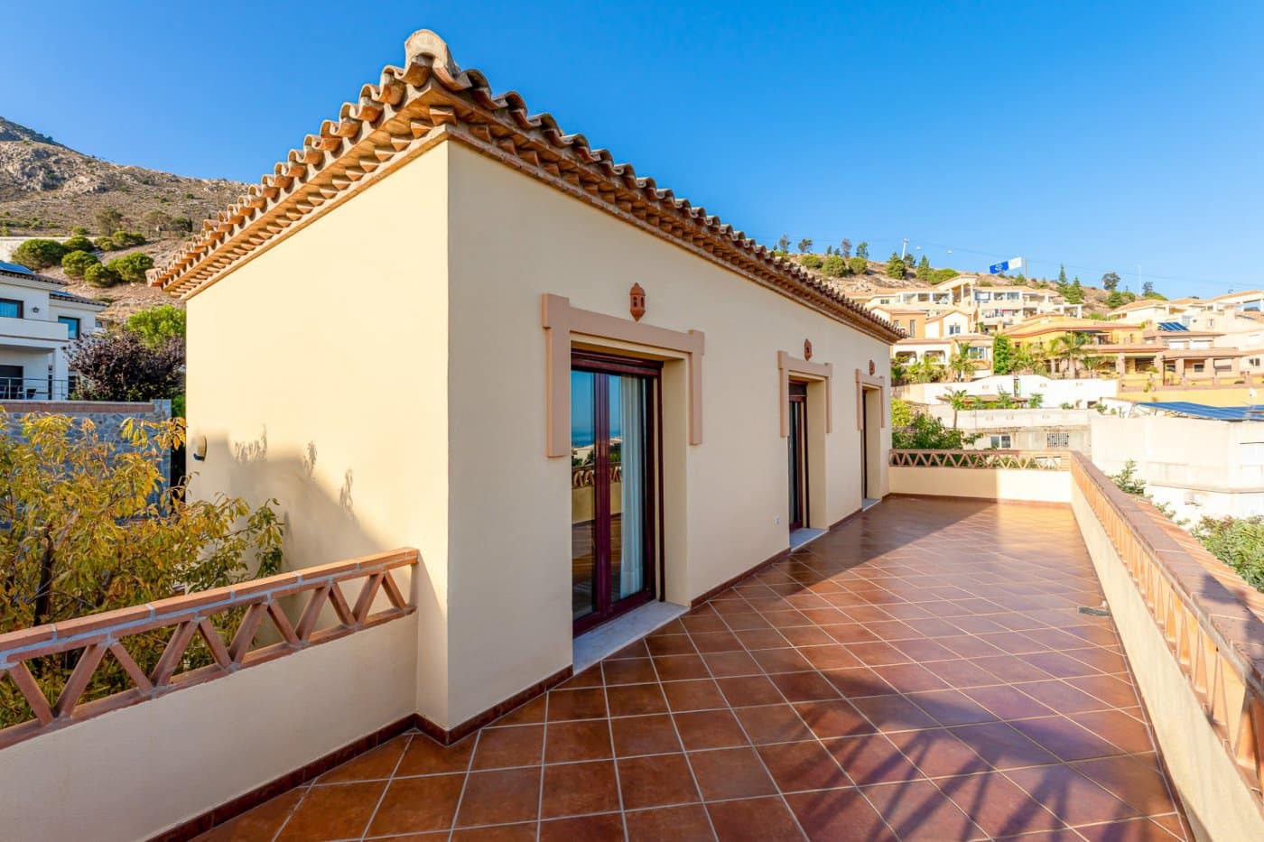 4 bedroom Villa for sale in Benalmadena with pool - € 769,000 (Ref: 9513164)