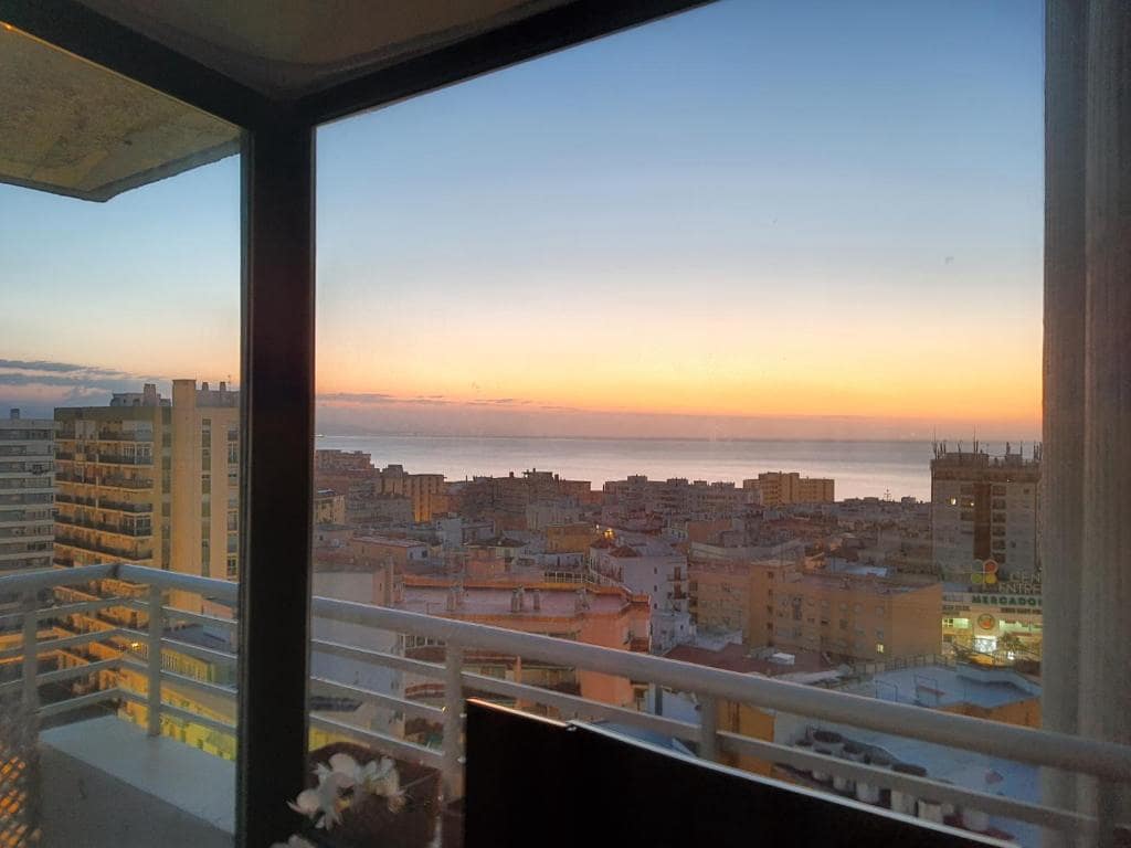 1 sypialnia Apartament przy plaży na kwatery wakacyjne w Torremolinos z basenem - 805 € (Ref: 9513165)