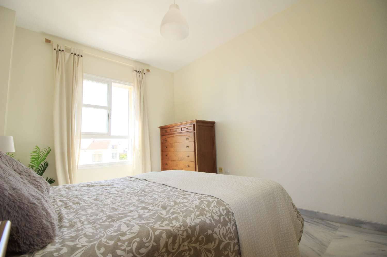 Apartamento Playa de 2 habitaciones en Torremolinos en venta con piscina garaje - 338.500 € (Ref: 9518475)