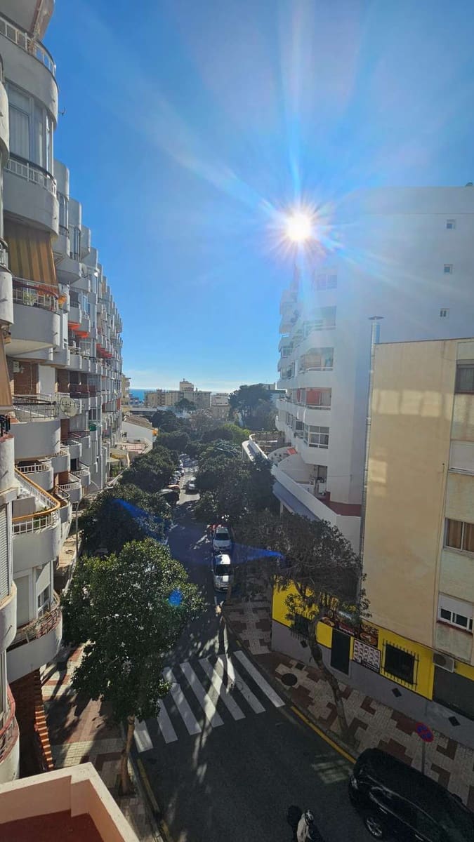 1 makuuhuone Ranta-asunto myytävänä paikassa Torremolinos - 360 000 € (Ref: 9523994)