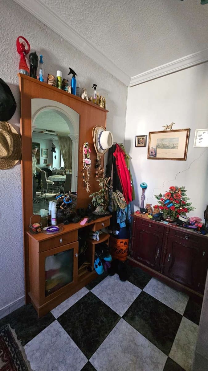 1 makuuhuone Ranta-asunto myytävänä paikassa Torremolinos - 360 000 € (Ref: 9523994)