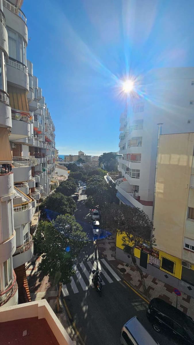 1 makuuhuone Ranta-asunto myytävänä paikassa Torremolinos - 360 000 € (Ref: 9523994)