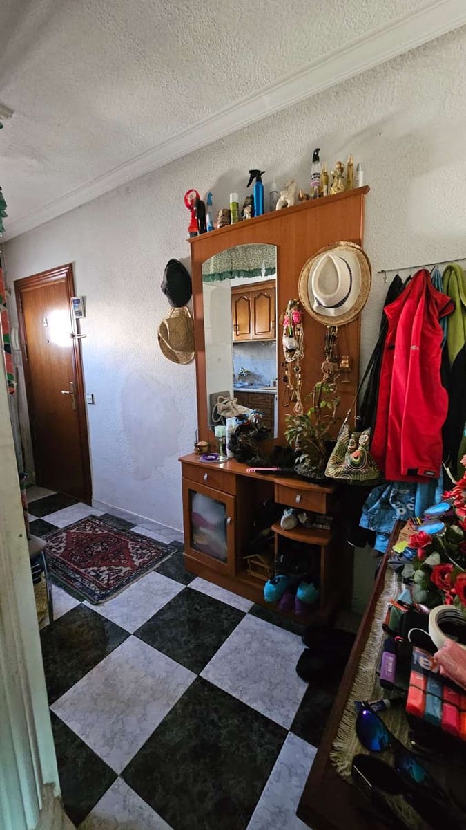 1 makuuhuone Ranta-asunto myytävänä paikassa Torremolinos - 360 000 € (Ref: 9523994)